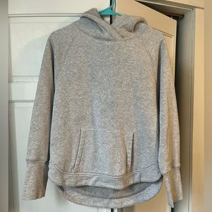 90 Degree by Reflex. Size medium. Heather gray hoodie with fuzzy lining.